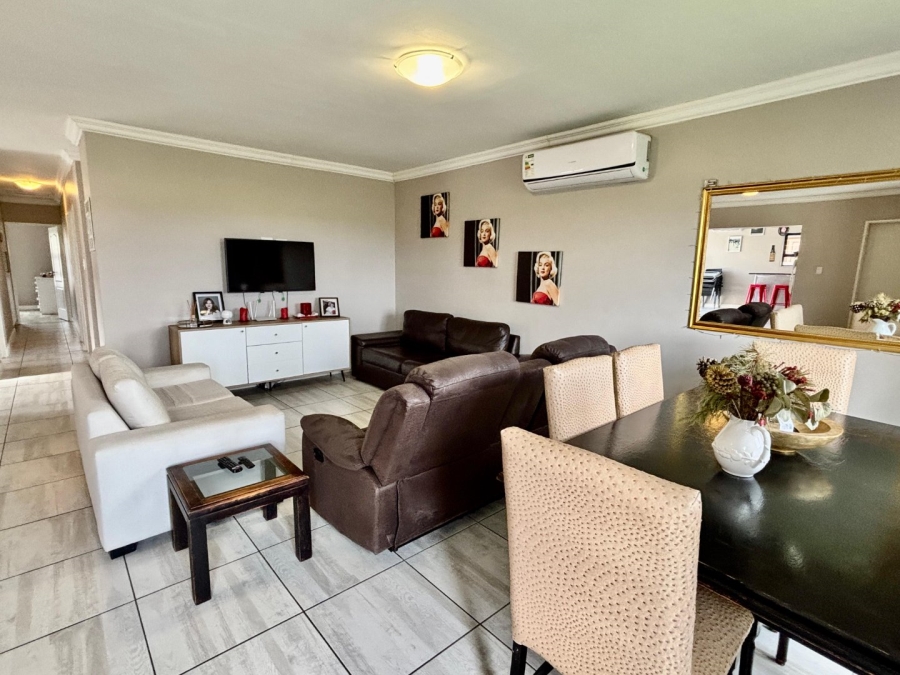 3 Bedroom Property for Sale in Fairview Golf Estate Western Cape